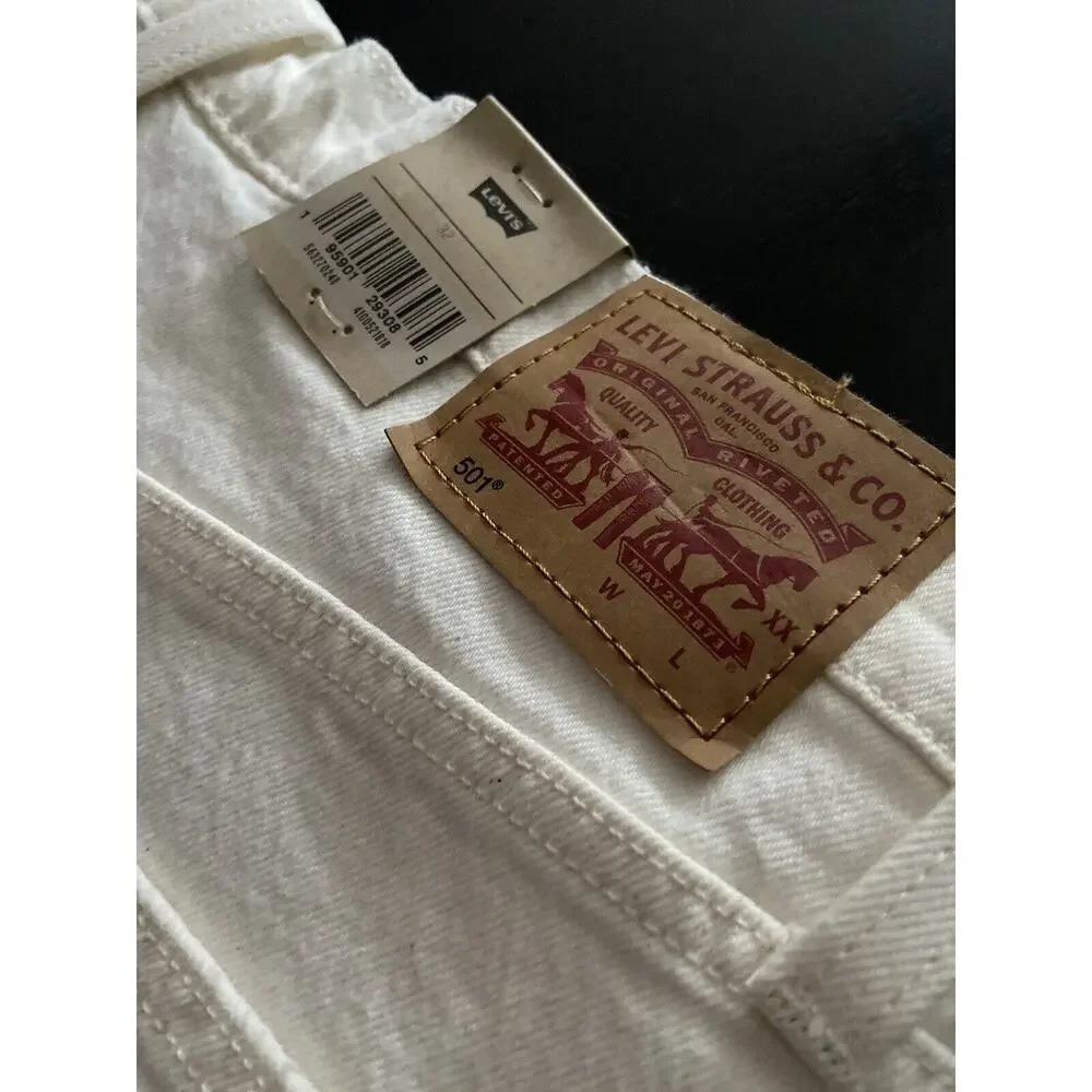 Ladies LEVI’S 501 High-Rise Button Fly Shorts sz 32 (NWT ) | Color: White